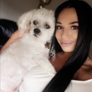 Meet your Posher, Charmaine